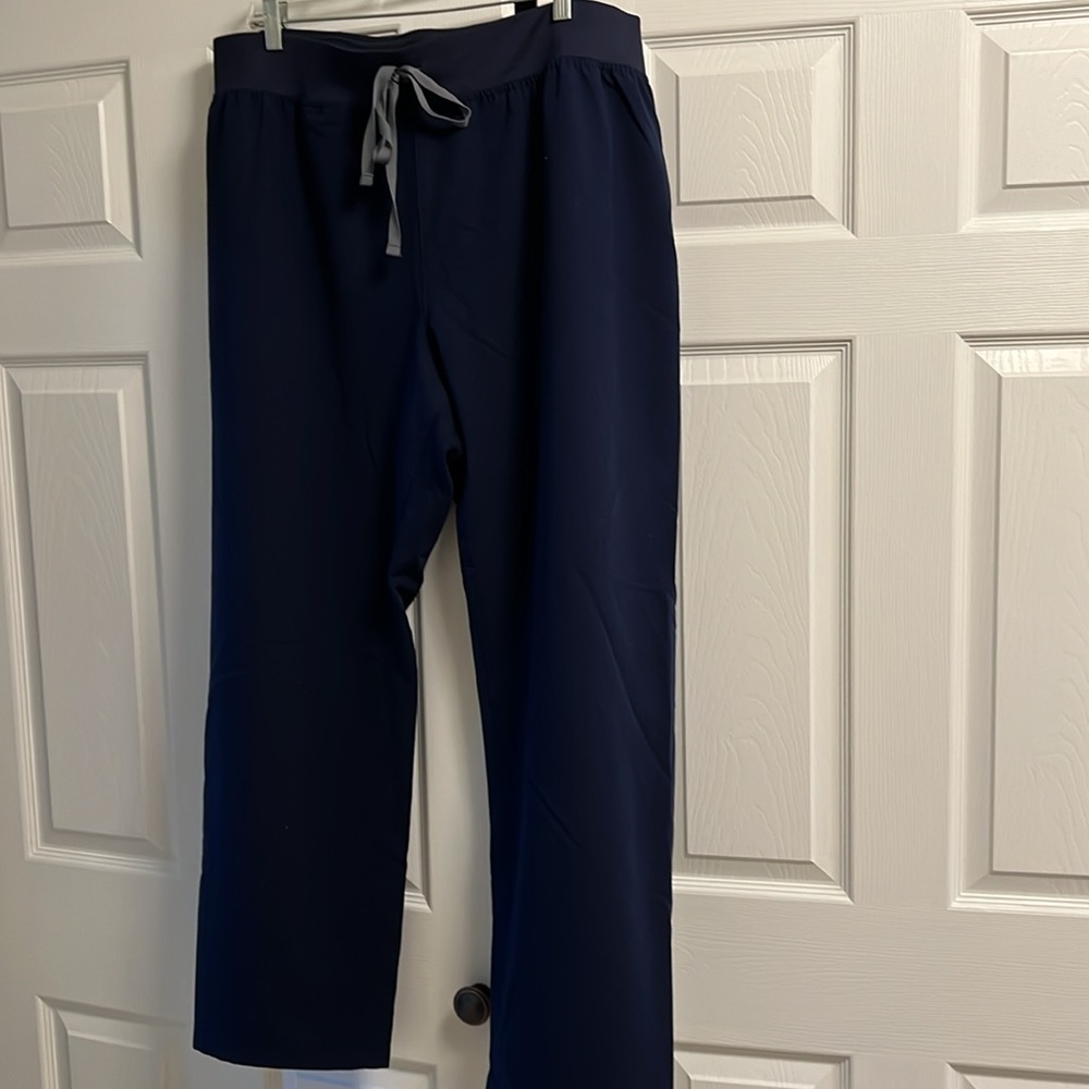 Figs navy blue Livingston scrub pants. Size 3xl.
